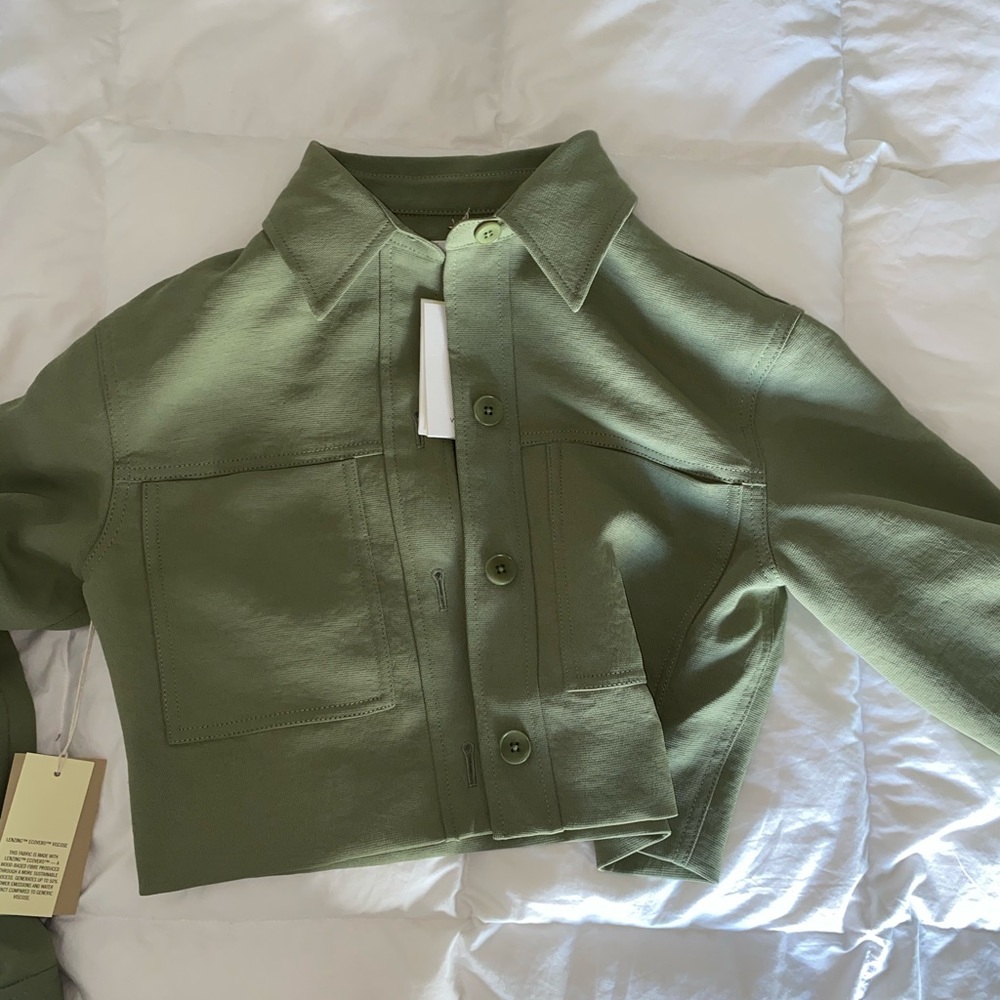 Aritzia brand new green jacket